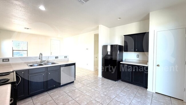 Building Photo - 25650 W Burgess Ln