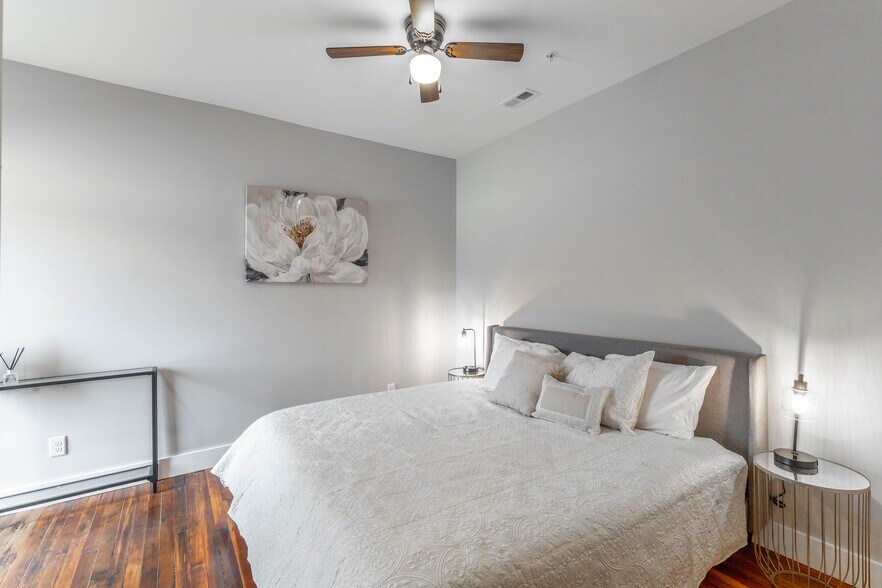Building Photo - 1108 McCallie Ave