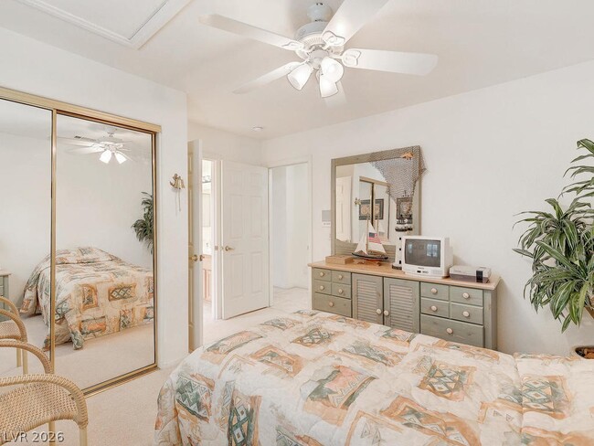 Building Photo - 3064 Emerald Wind St