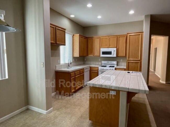 Building Photo - 10165 Sorenstam Dr