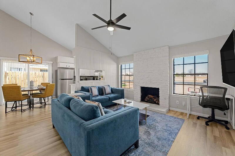 Building Photo - 5501 Purple Sage Dr