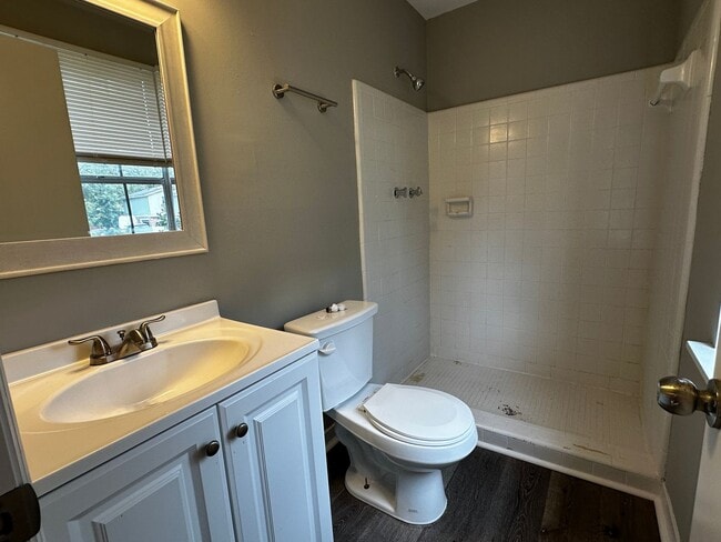 Building Photo - Oak Lake - Columbia County