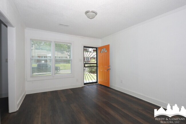 Building Photo - 1082 Palmetto Ave