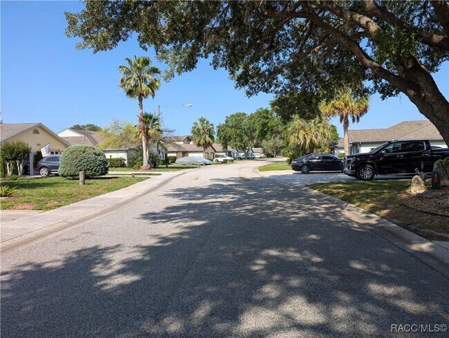Building Photo - 9815 E Pebble Creek Ct