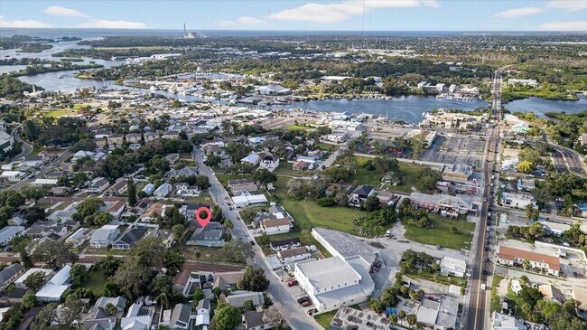 Building Photo - 207 Athens St