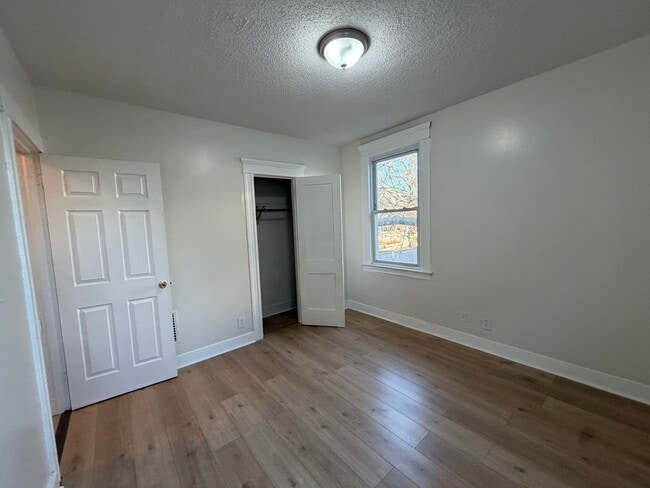 Building Photo - 57 Maltby St