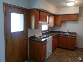 Building Photo - 1207 Royal Dr