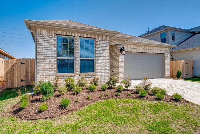 Building Photo - 8011 Colony Chase Ct