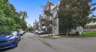 Building Photo - 40 Triumph Ct