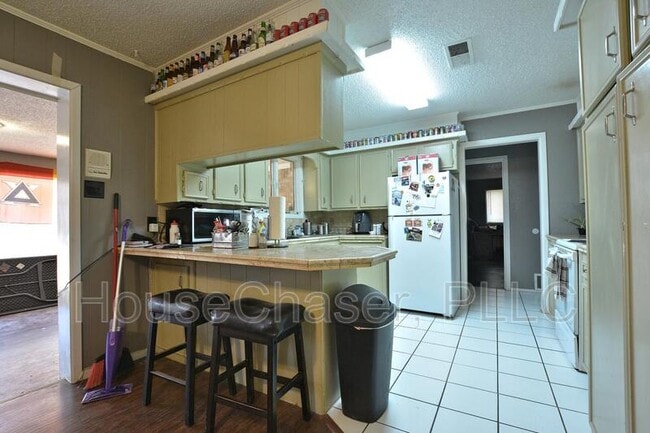 Building Photo - 4815 11th St