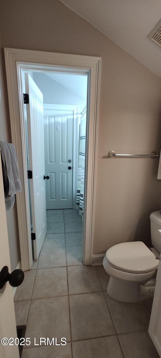 Building Photo - 503 Waight St