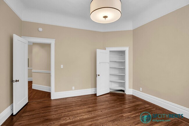 Building Photo - Pacific Heights: Remodeled Bi-Level Condo ...