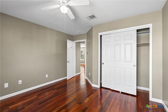 Building Photo - 2012 Huxley Ln