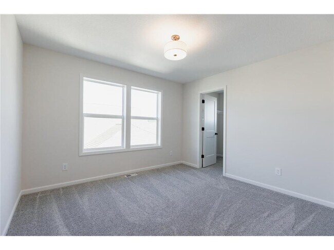 Building Photo - 10226 Arrowwood Path