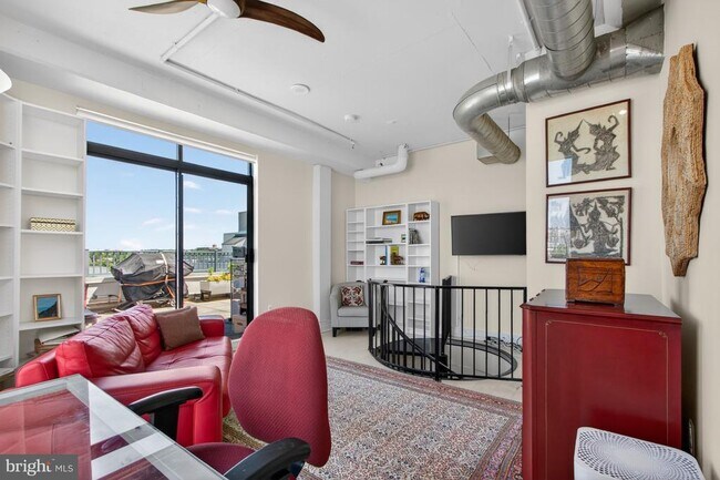 Building Photo - 2020 12th St NW