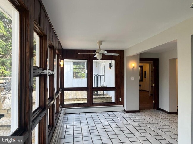 Building Photo - 6822 Sorrel St