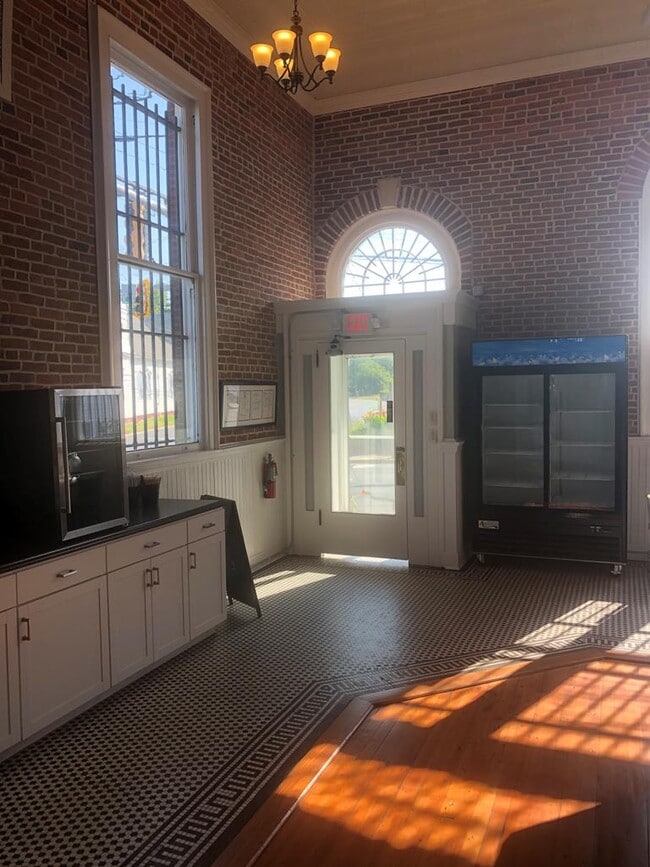 Building Photo - 25514 E Main St