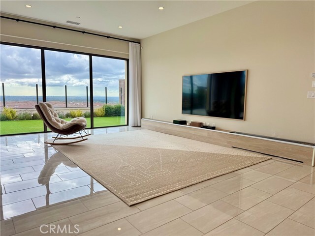 Building Photo - 113 Jaybird
