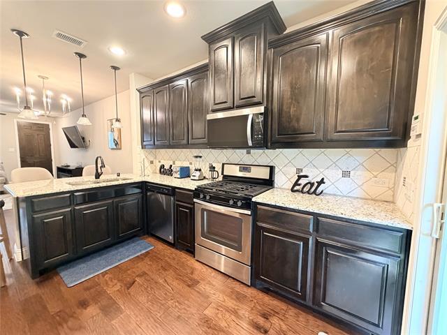 Building Photo - 305 Tottenham Ct