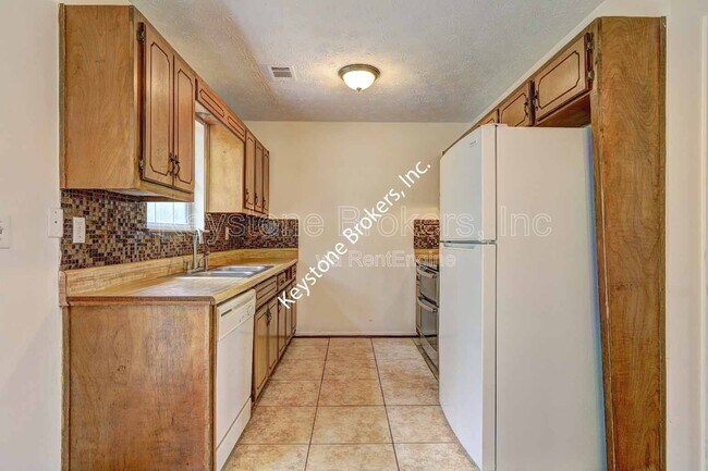 Building Photo - 1277 Iron Gate Blvd