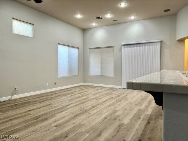 Building Photo - 101 Emerald Dunes Cir