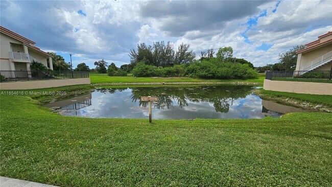 Building Photo - 3360 Pinewalk Dr N
