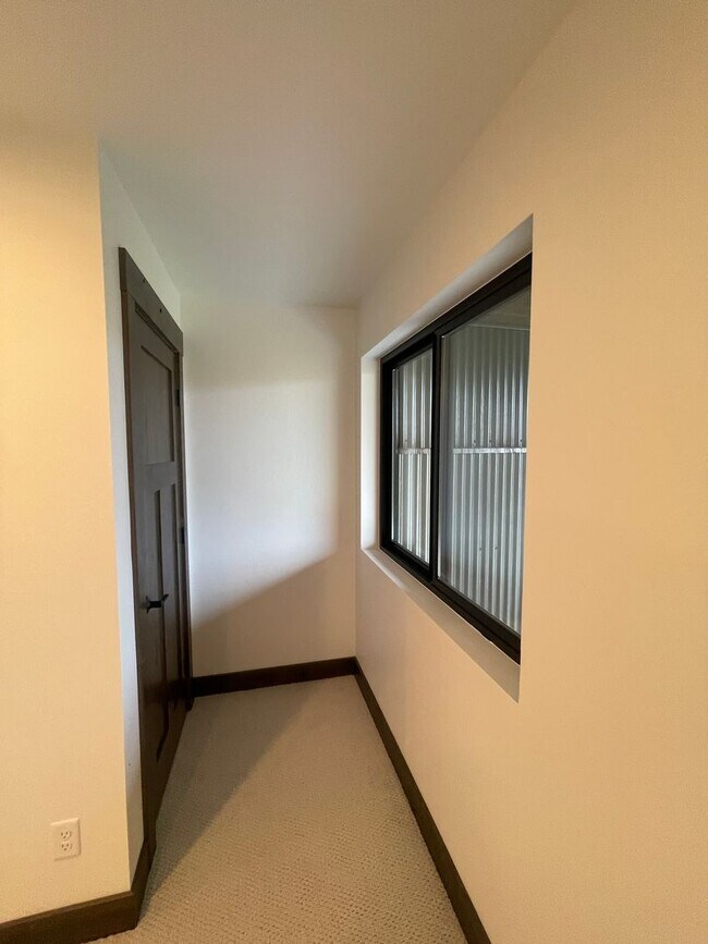 Building Photo - Brand New Three Story Whitefish Townhouse