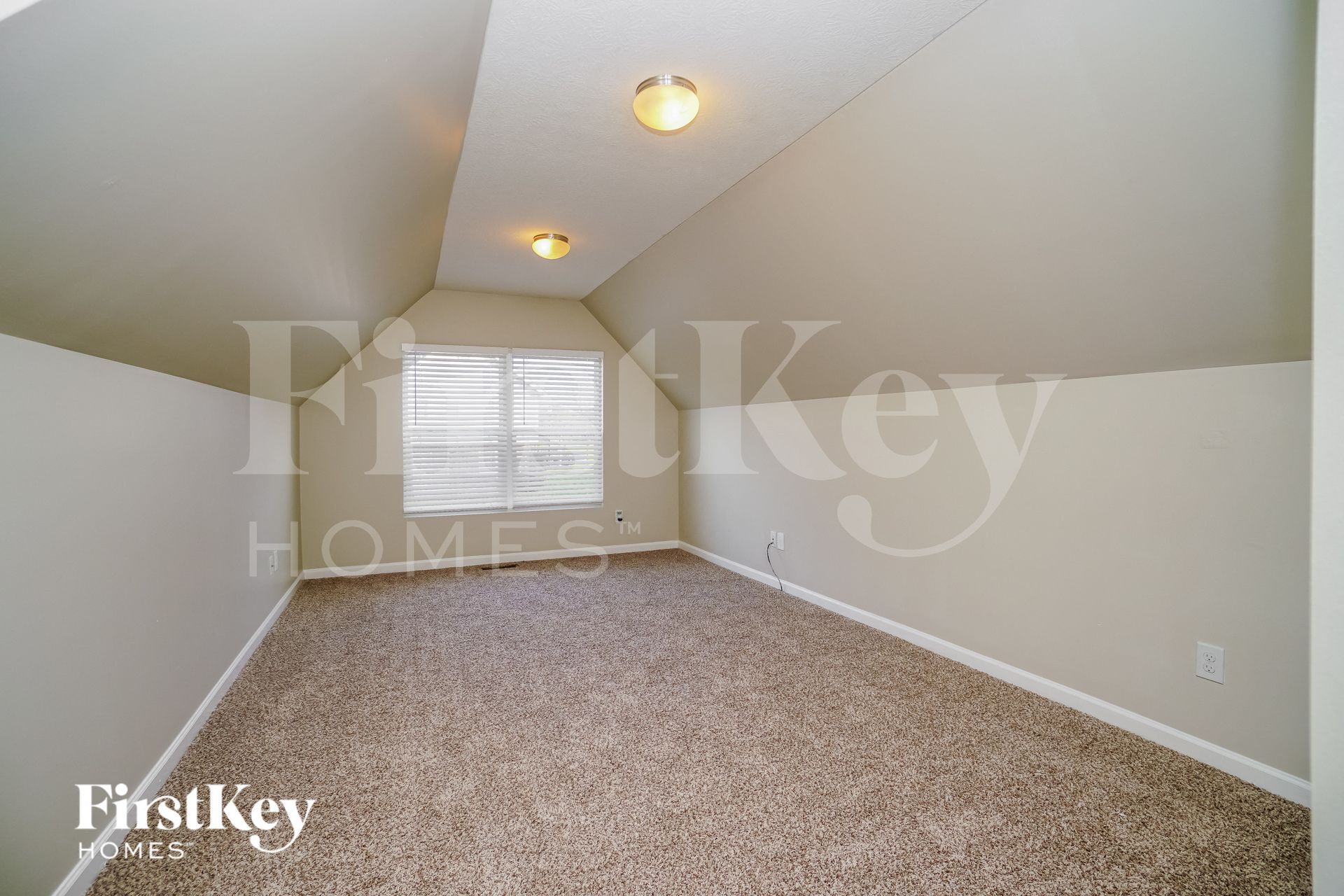 Building Photo - 6328 Marengo St