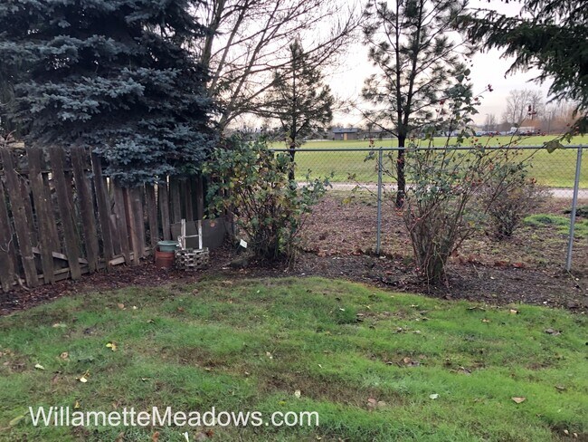 Building Photo - A Wonderfully Remodeled and Completely Updated 3 Bedroom, 2 Bath House with Geer Community Park i...