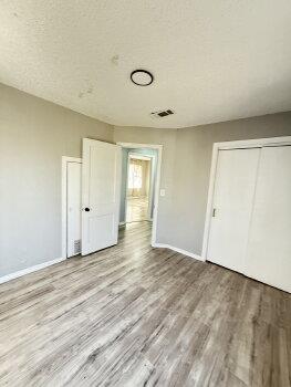 Building Photo - 1905 Hasley Dr