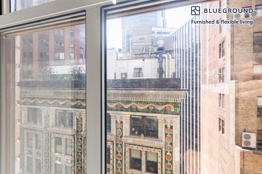 Building Photo - 63 Wall St