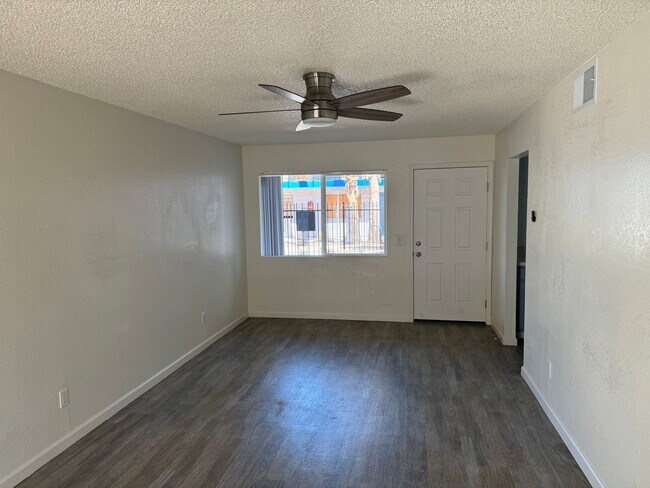 Interior Photo - Vida Blue
