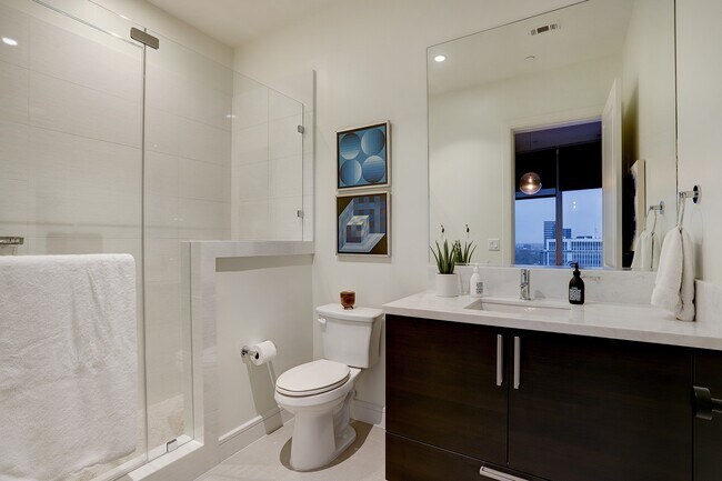 Building Photo - 4521 San Felipe St