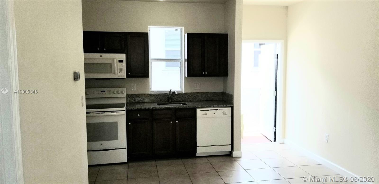 Building Photo - 9451 SW 171st Pl