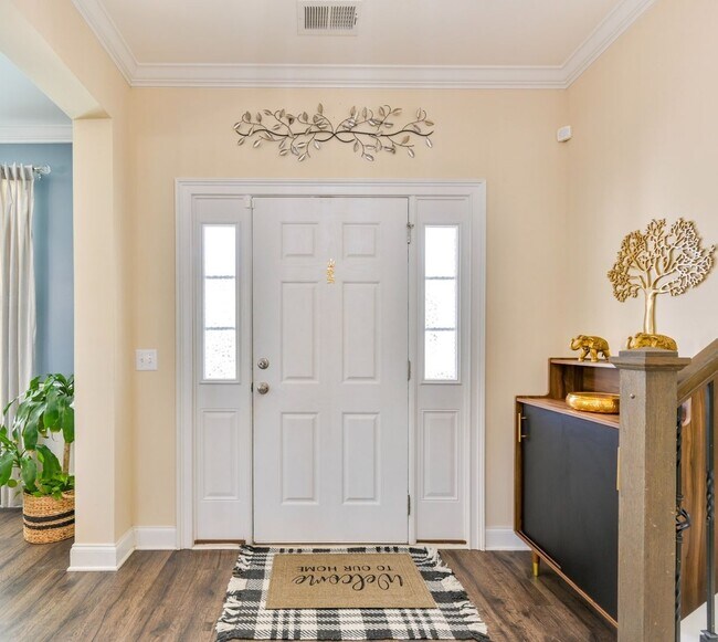 Building Photo - 430 Spectrum Rd