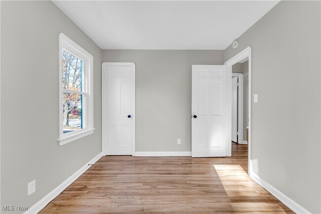 Building Photo - 12107 Worthington Ave