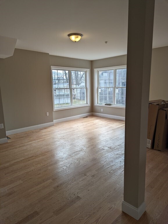 Building Photo - 207 Winthrop St