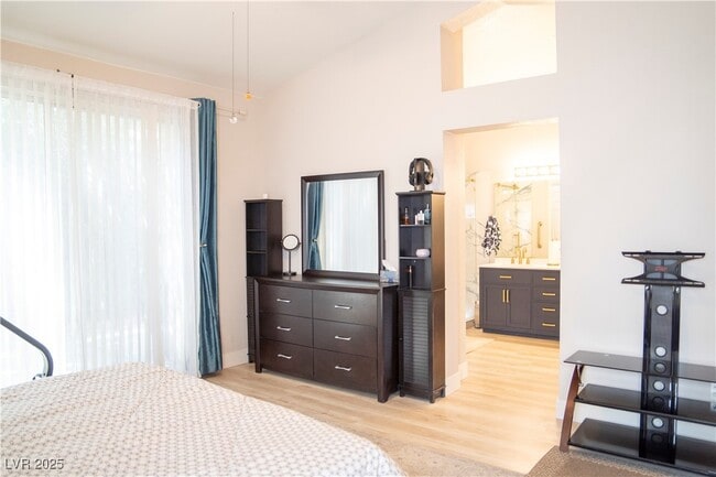 Building Photo - 1417 Country Hollow Dr