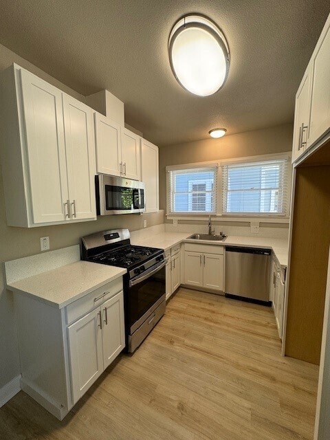 Building Photo - 2bd/1ba updated Midtown home