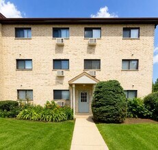 Building Photo - 448 Osage Ln