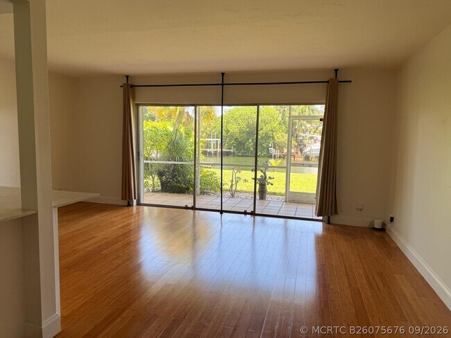 Building Photo - 342 Southwind Dr