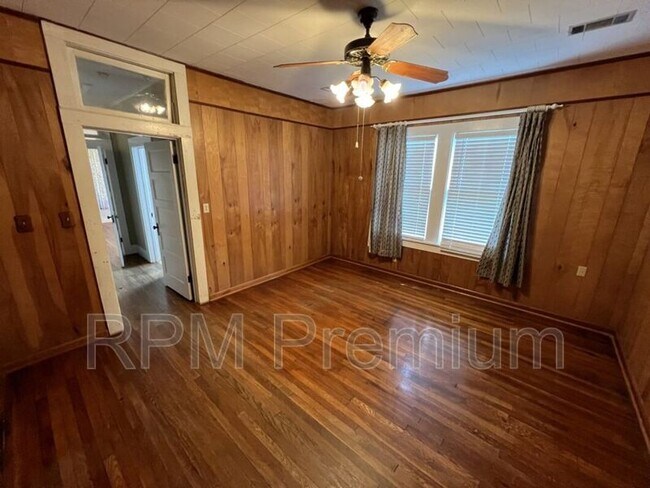 Building Photo - 4429 39th St