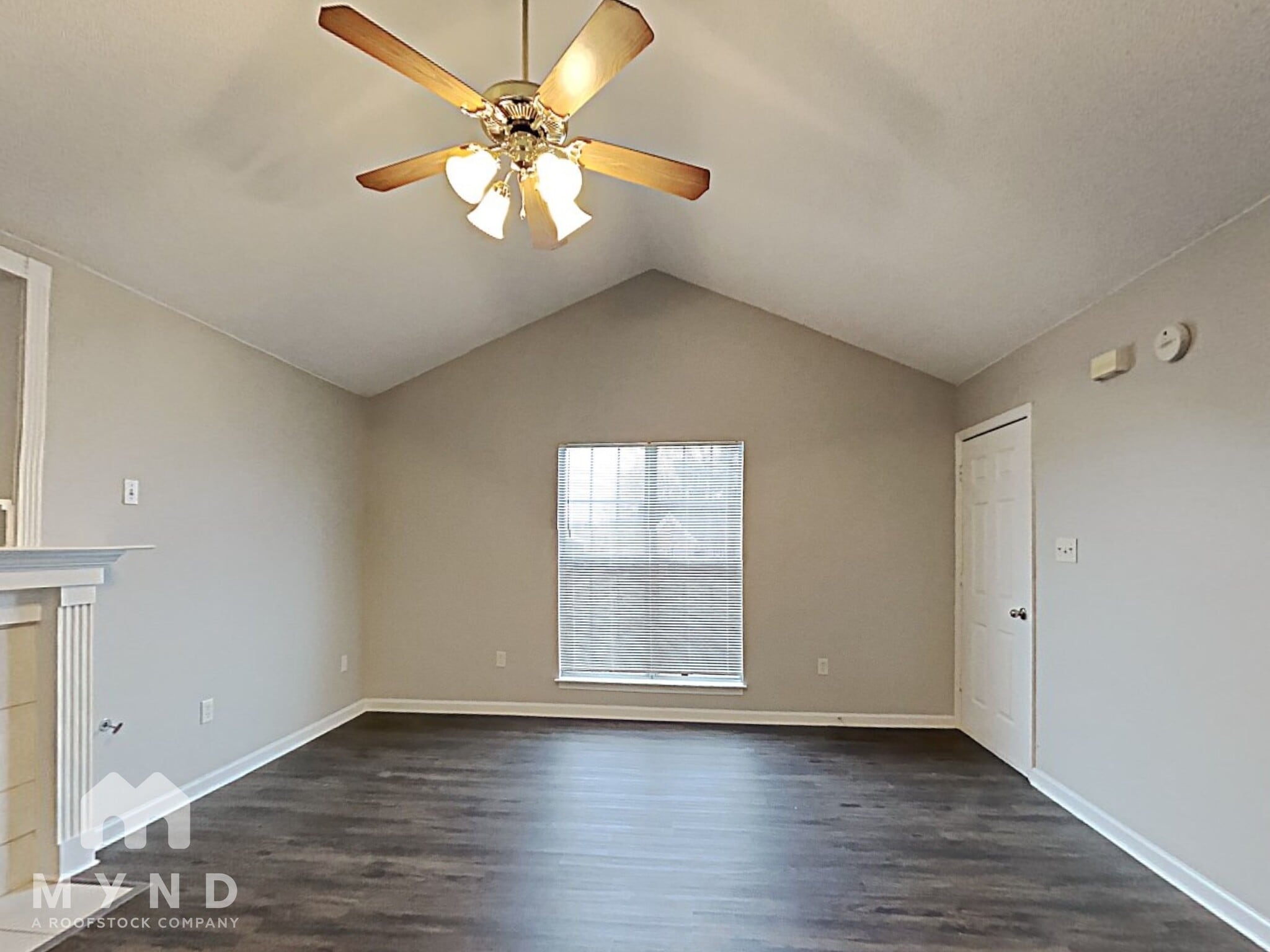 Building Photo - 7825 Sarah Ann Dr S