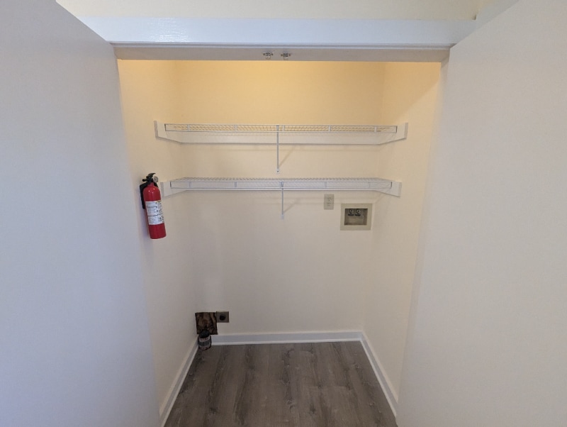 Building Photo - 4 Maple Leaf Ct