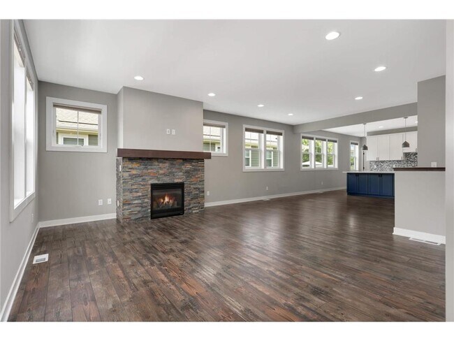 Building Photo - 15590 Duck Trail Ln