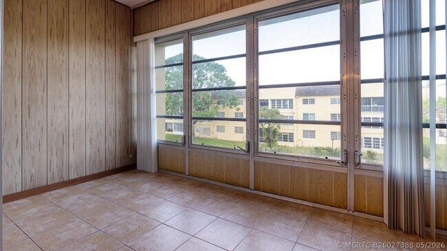 Building Photo - 5890 NW 64th Ave
