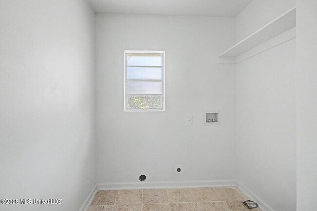 Building Photo - 9424 Daisy Vestry Rd