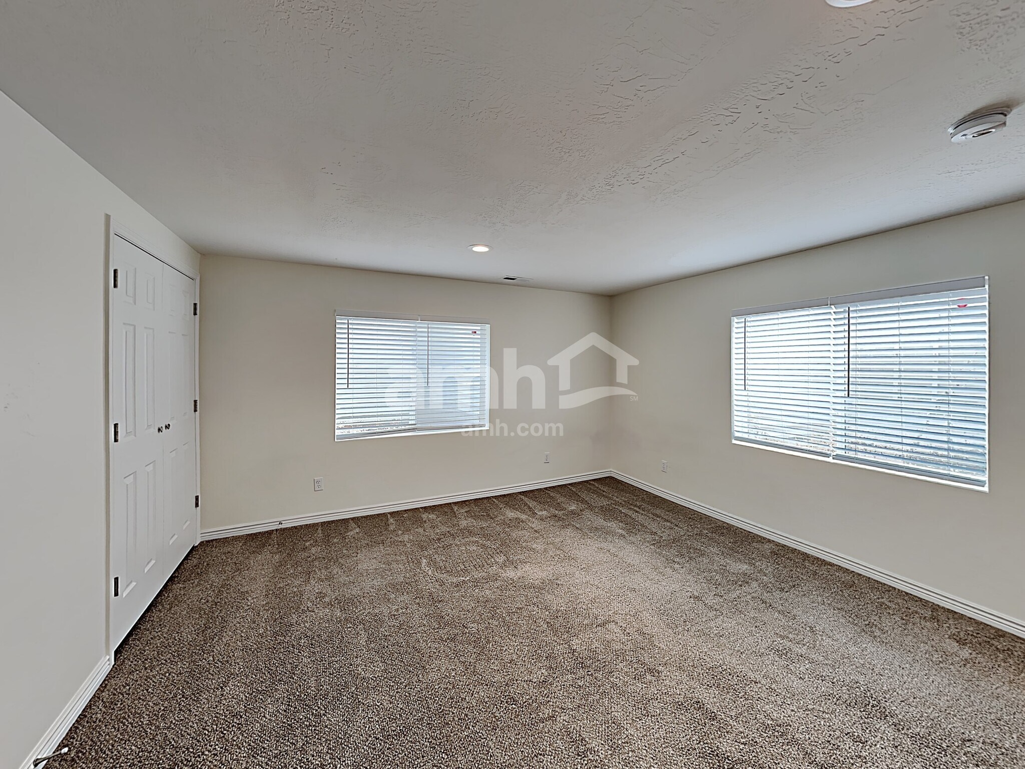 Building Photo - 10454 Sugarloaf Dr