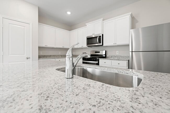 Building Photo - 5906 Peony Pl