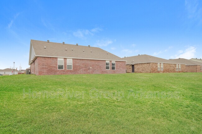 Building Photo - 219 E Anabranch Ct